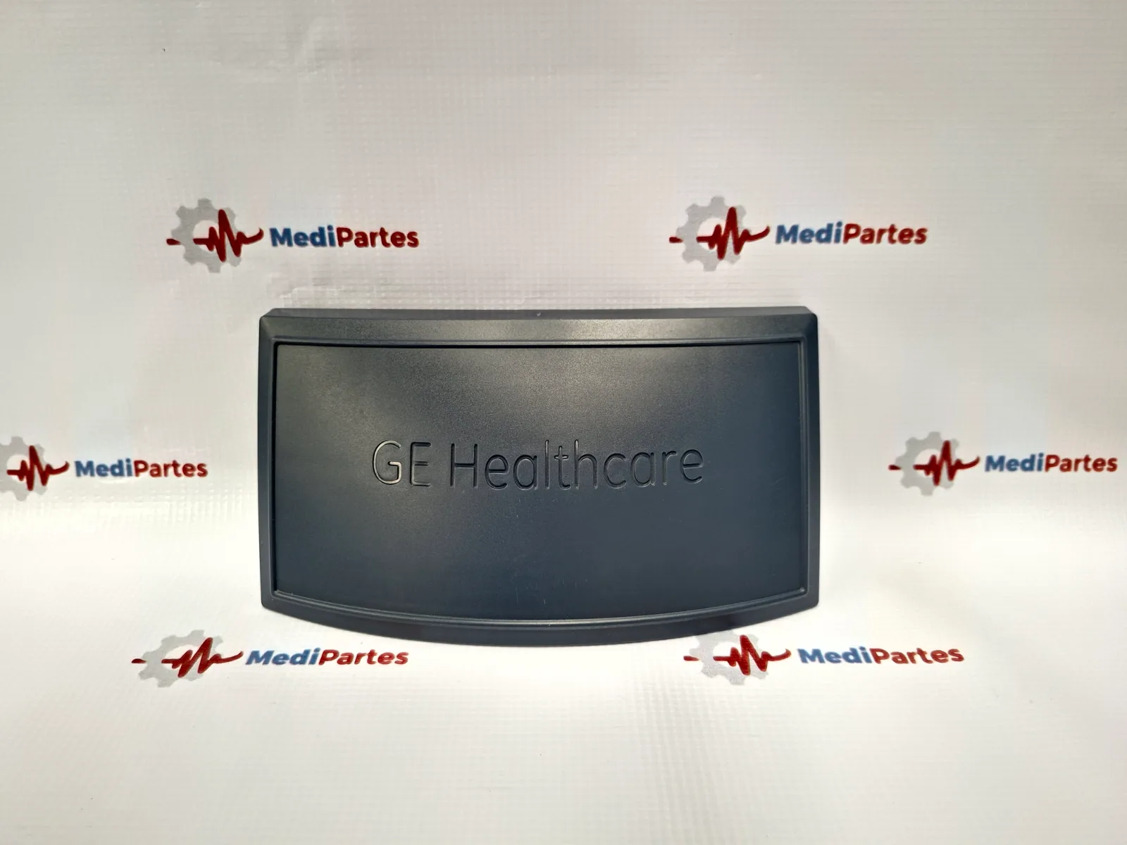 Cubierta ciego para gabinete Voluson S8 BT14